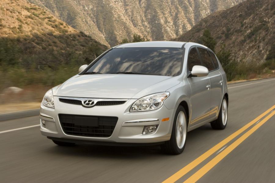  Hyundai Elantra Touring 2008 года  (фото 20 из 118)